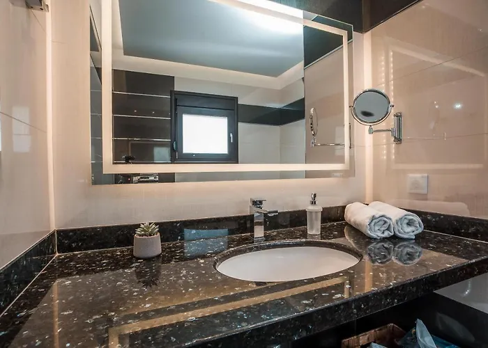 Le Ialyse Luxury Villa